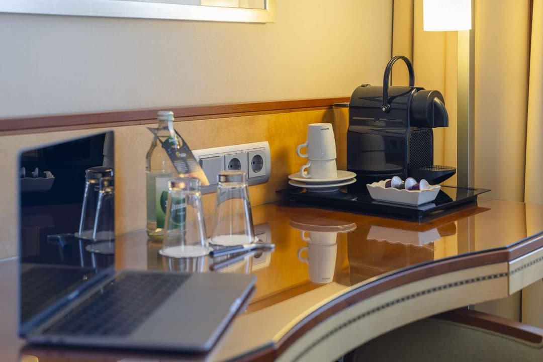 The Q - Quadro City Hotel