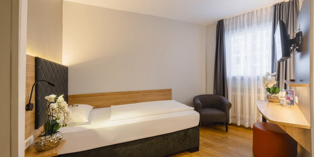 PLAZA INN Rieker Stuttgart Hauptbahnhof