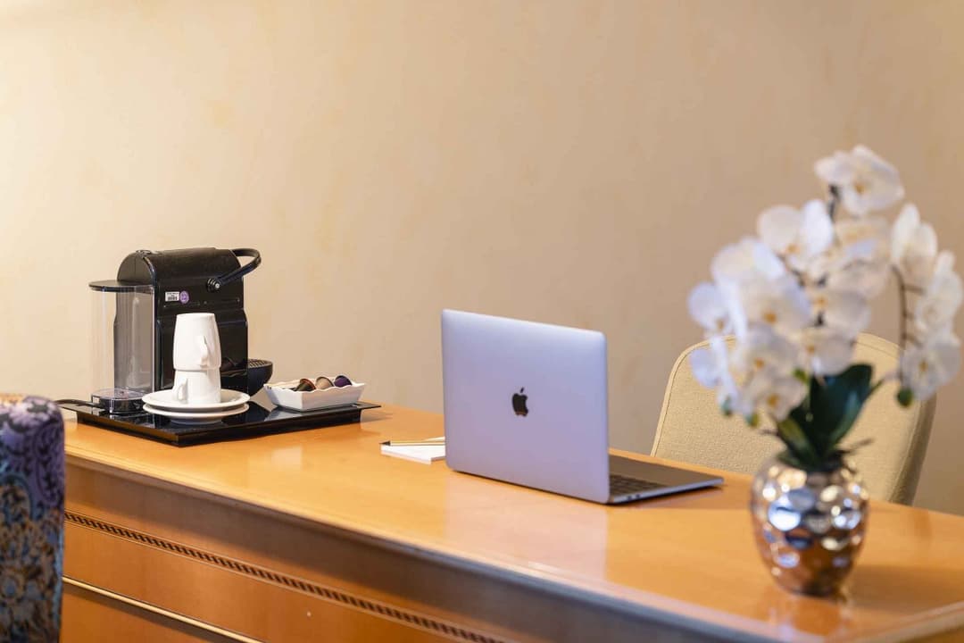 The Q - Quadro City Hotel