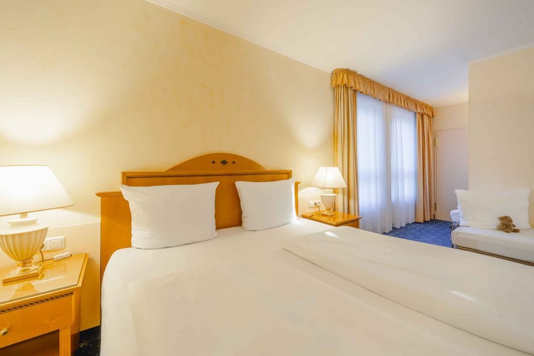 The Q - Quadro City Hotel