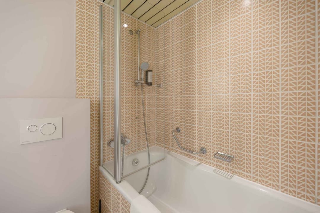 The Q - Quadro City Hotel
