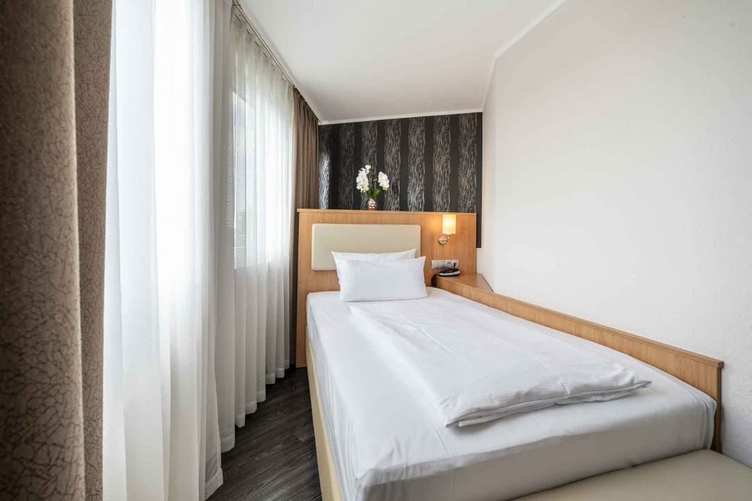 PLAZA INN Stuttgart Airport Messe