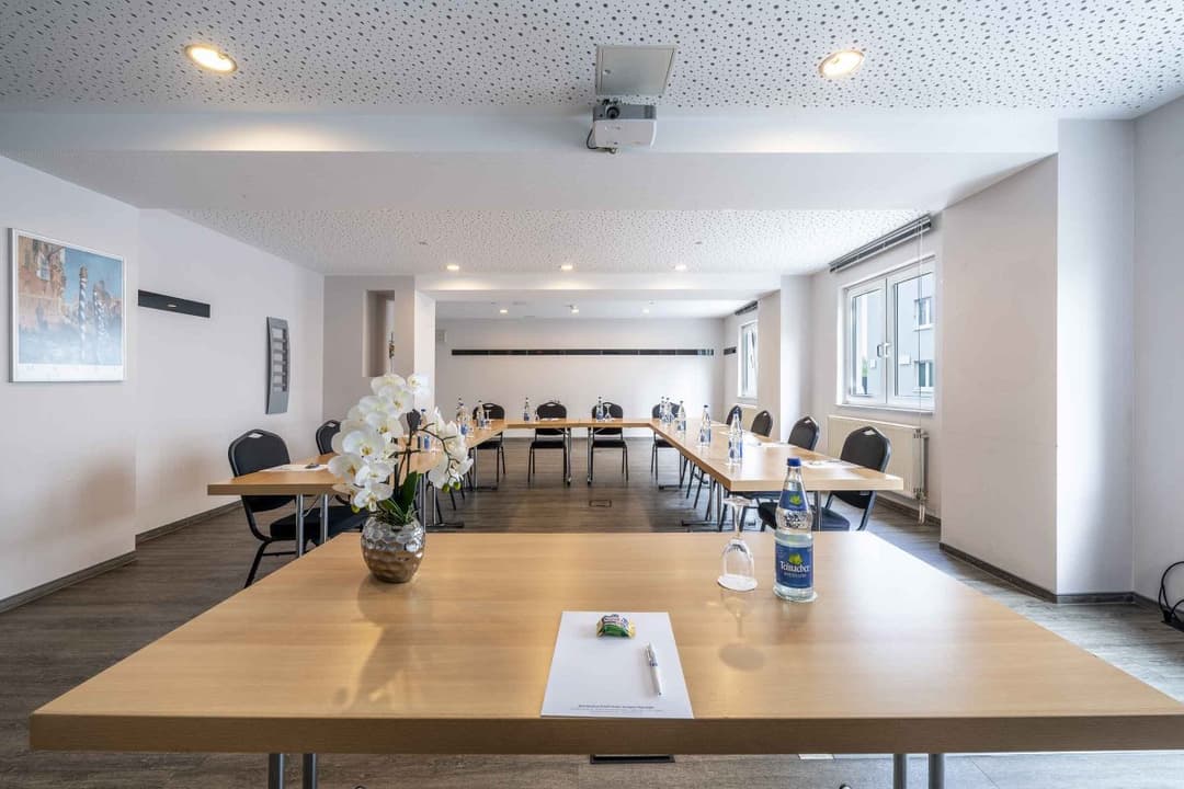 PLAZA INN Stuttgart Airport Messe