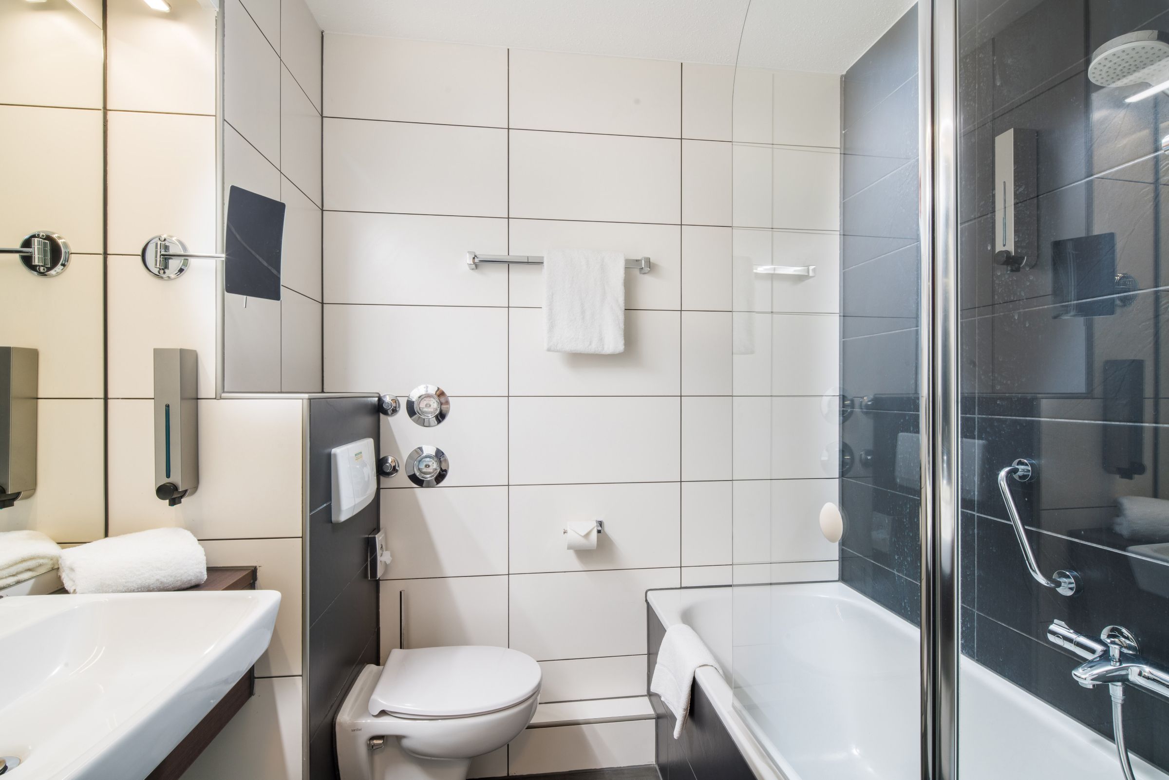 Raunheim Badezimmer 2400x1600