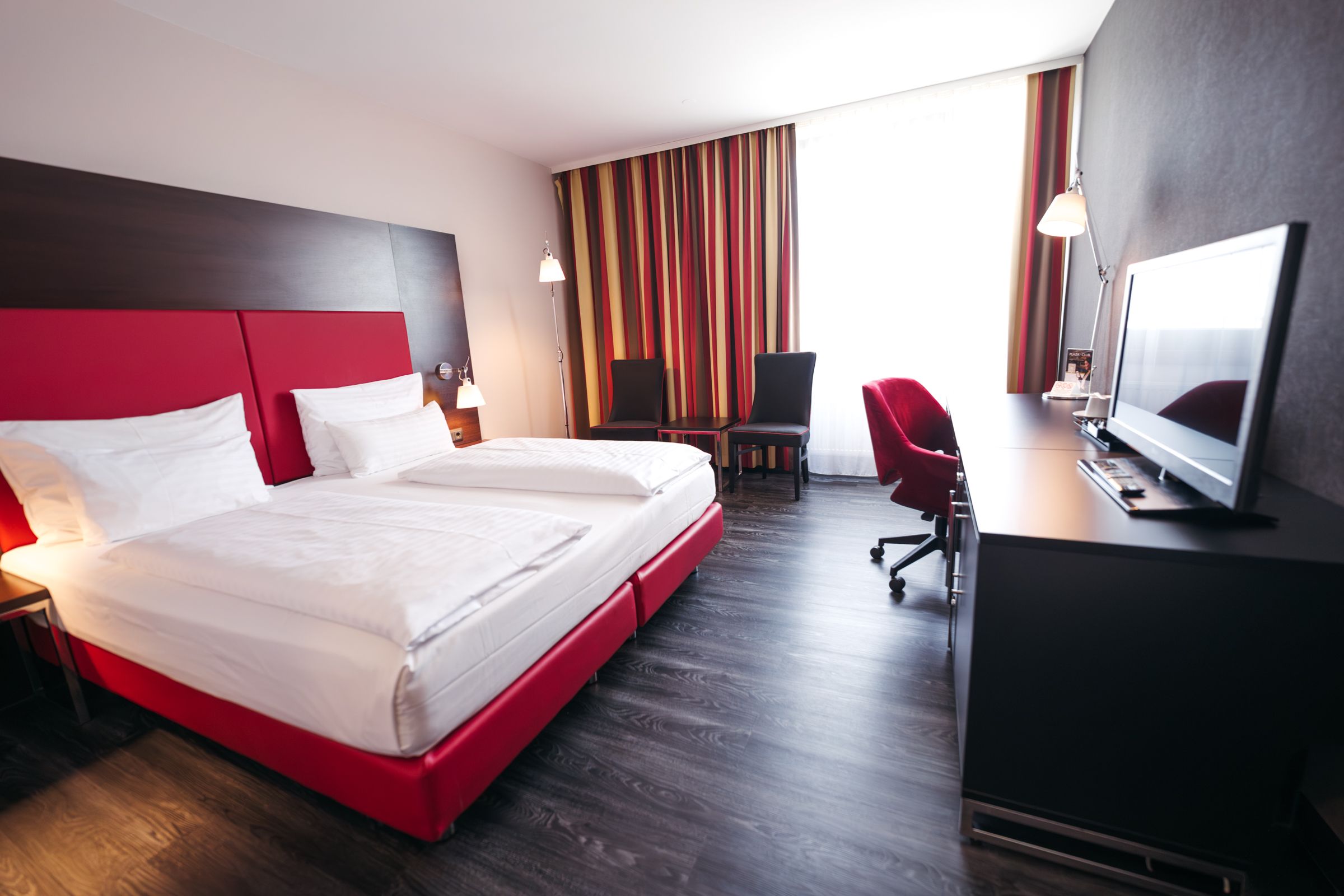 DZ KOM STAND Plaza Inn Hotelzimmerfotos 2400 x 1600 px Websiteformat 4