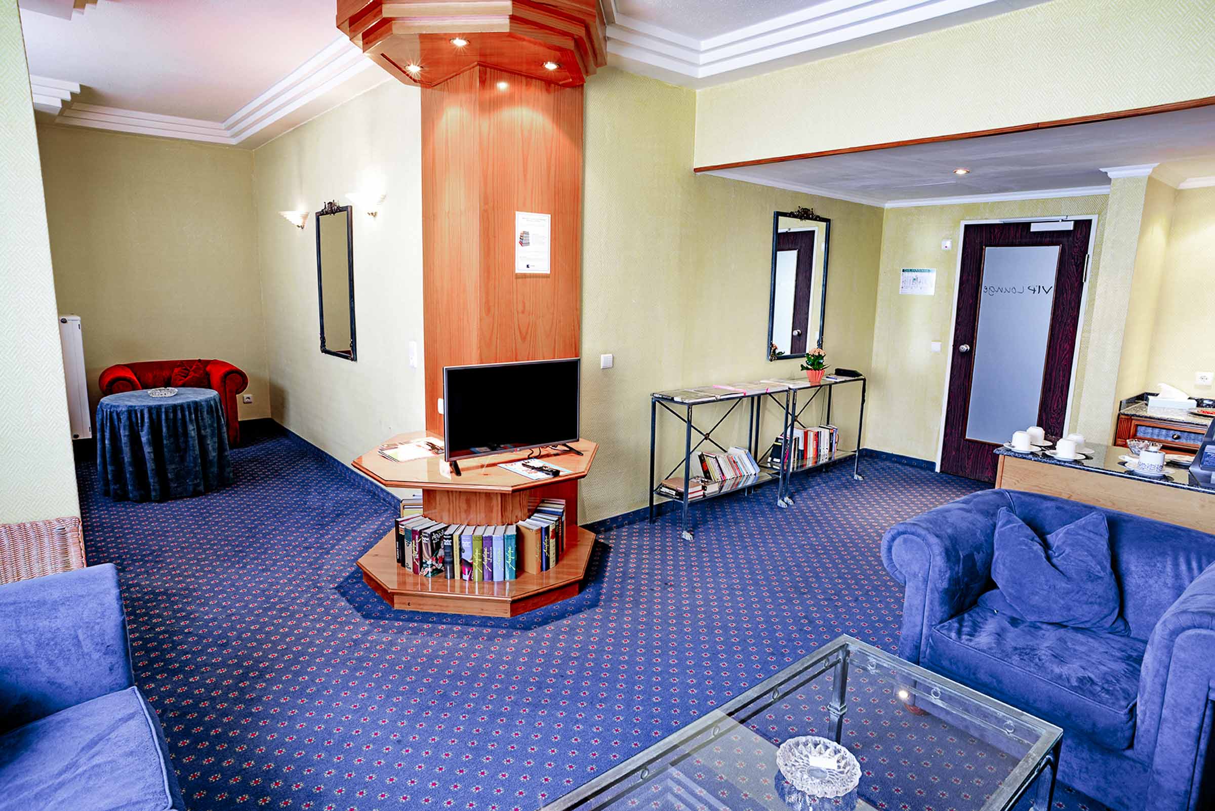 Meeting suite