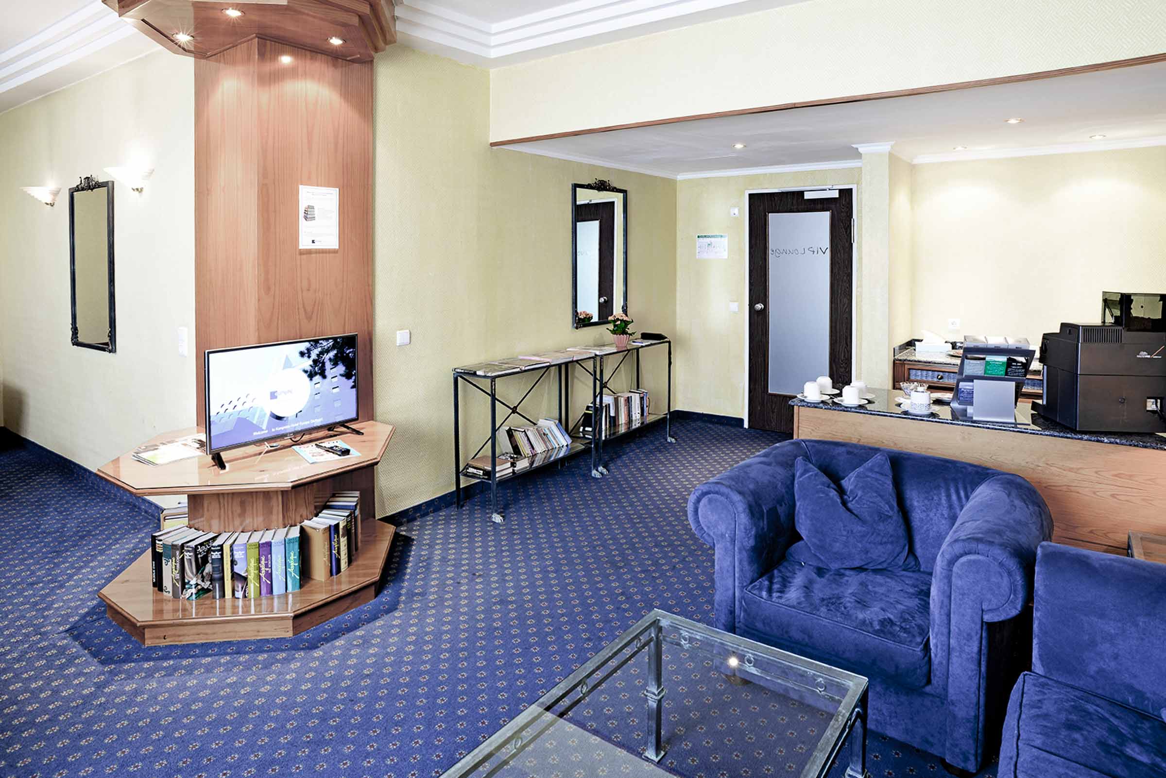 Meeting suite