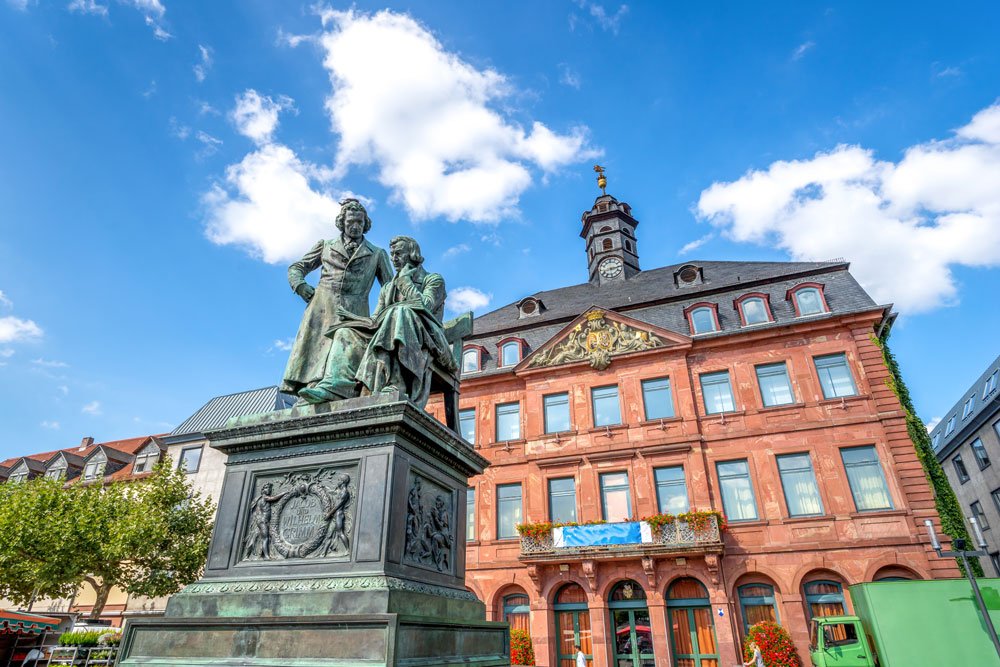 Brüder-Grimm-Denkmal