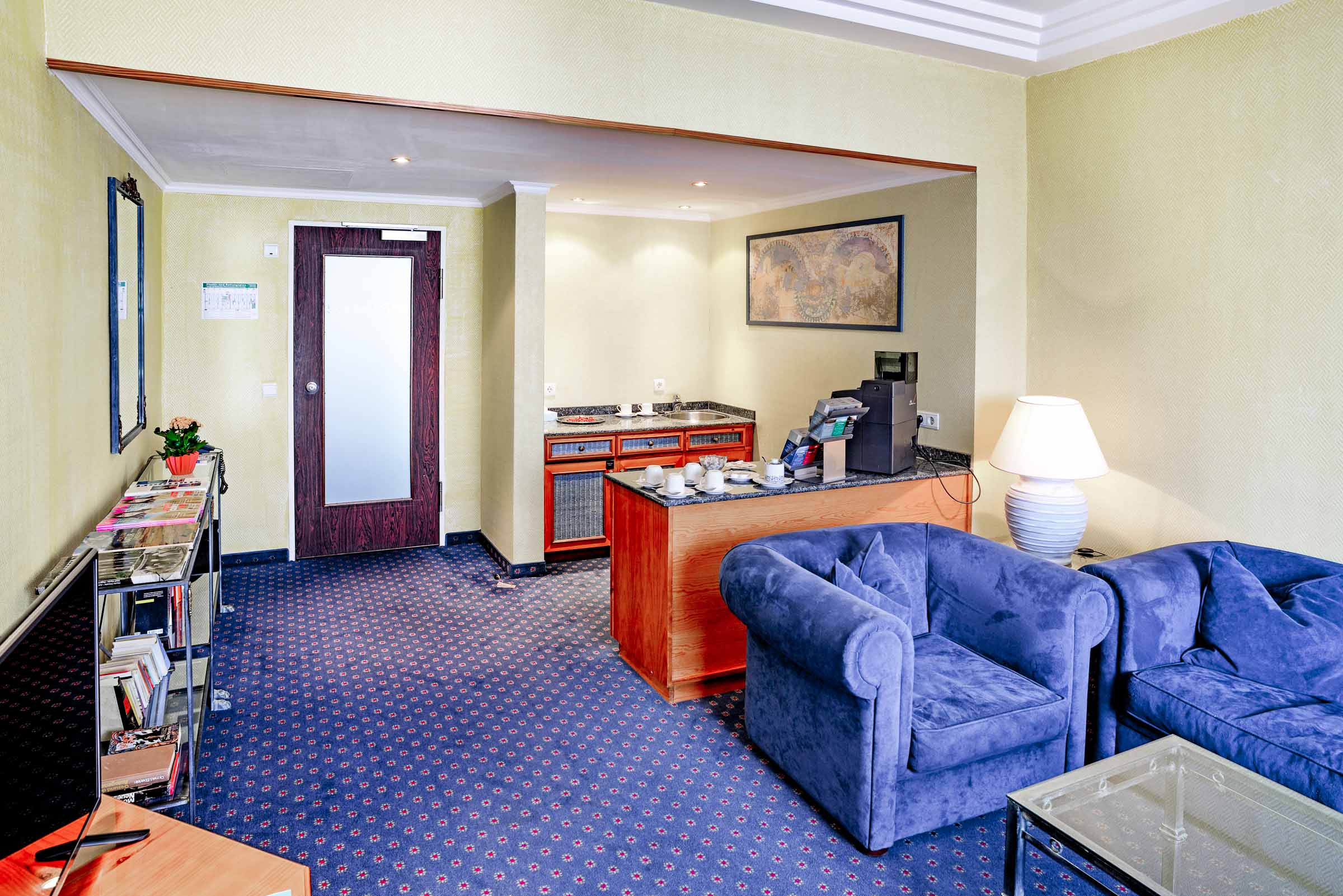 Meeting suite